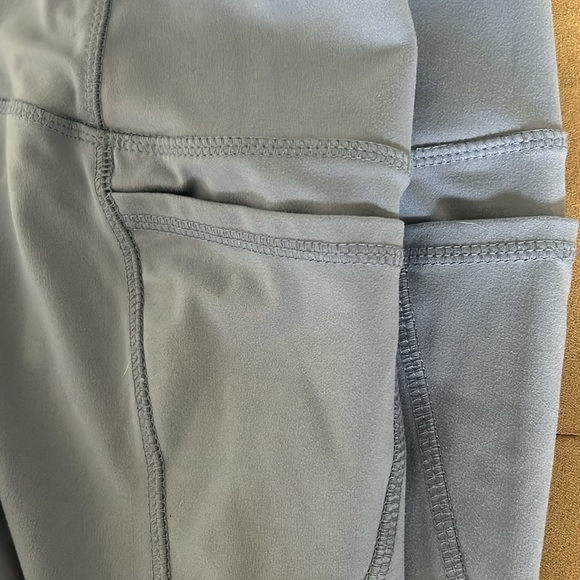 Periwinkle danskin leggings with pockets - Picture 2 of 5